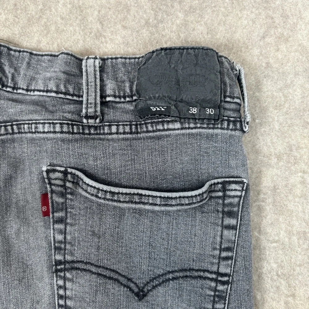 Levi's 511 Jeans Men's 38x30 Slim Fit Gray‎ Wash Denim Red Tab Distressed